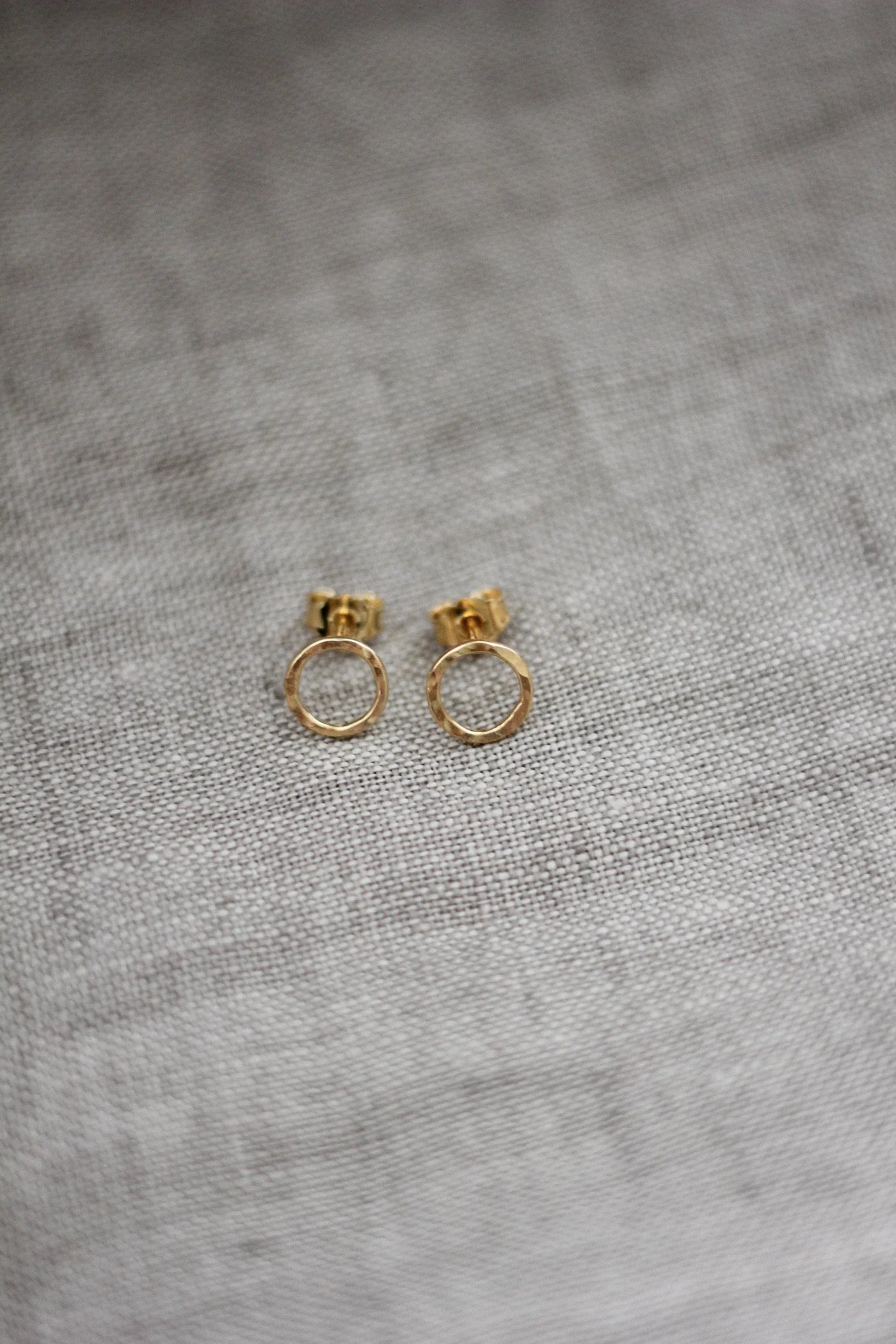 Kvist øredobber små