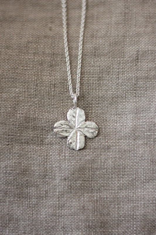 Kløver halssmykke stor